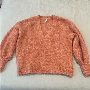 Kivari Cozy V-Neck Sweater in Warm Tan